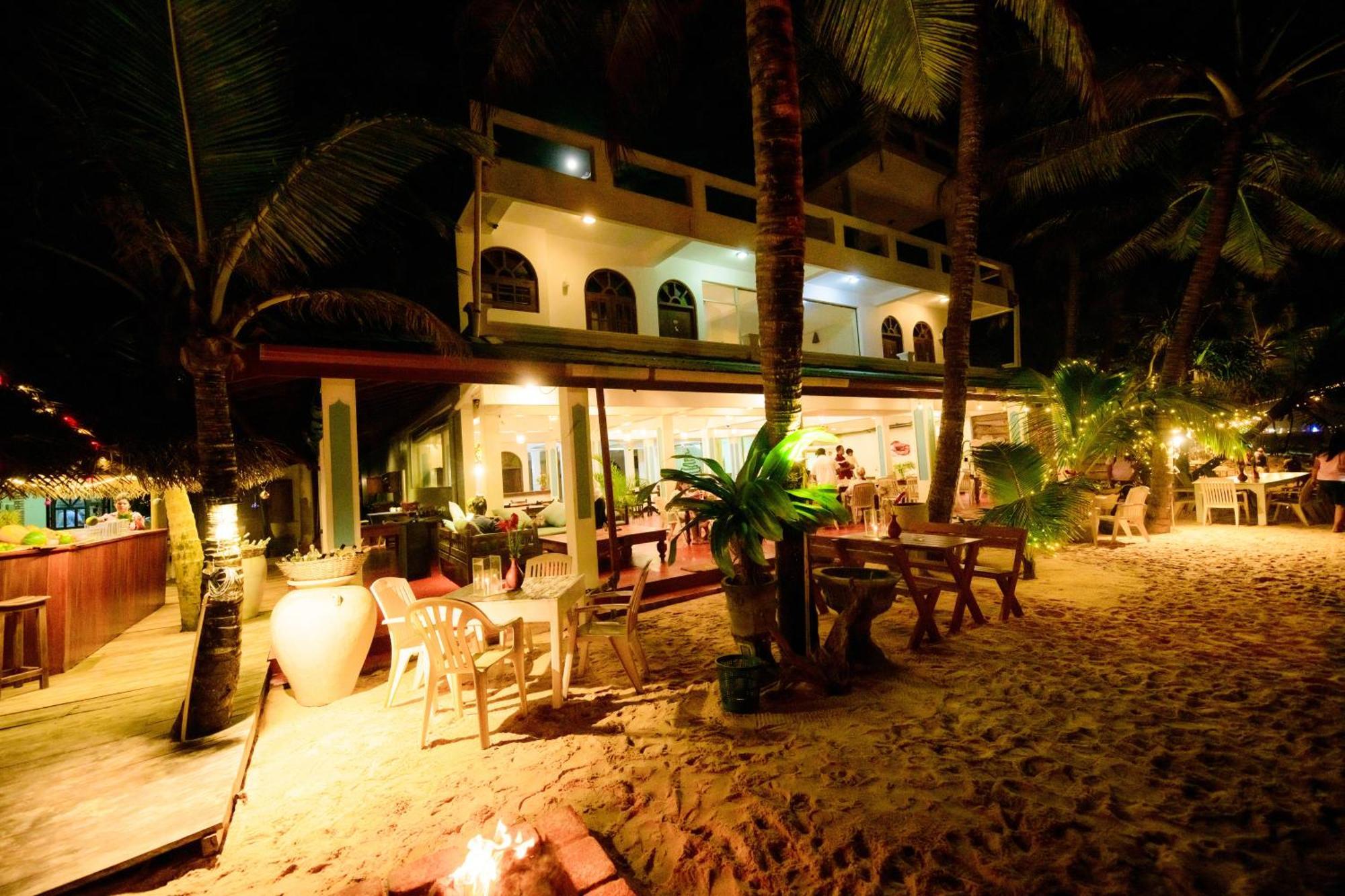 Royal Beach Hotel & Restaurant Hikkaduwa Εξωτερικό φωτογραφία