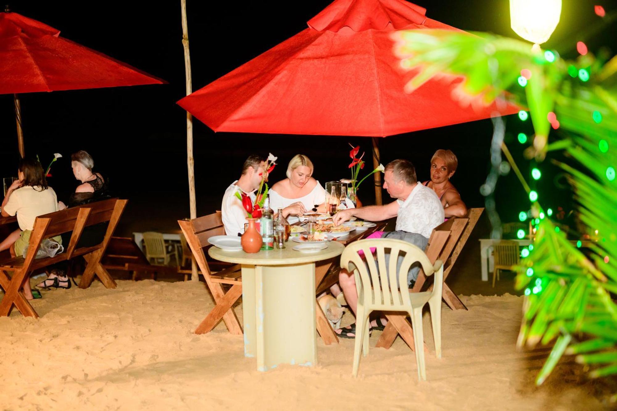 Royal Beach Hotel & Restaurant Hikkaduwa Εξωτερικό φωτογραφία